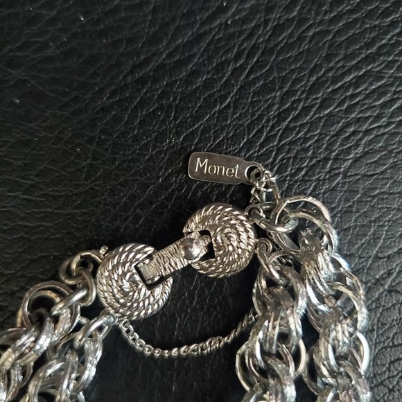 Chunky Vtg MONET SilverTone Double Twist Rope Damita Chain Bracelet Tassel Charm - Picture 2 of 8